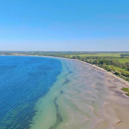 Lovely Apartment Near Sea In Kluetz Esterno foto